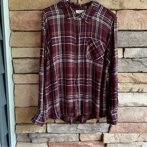 Style & Co maroon pink plaid button up shirt Like New Large